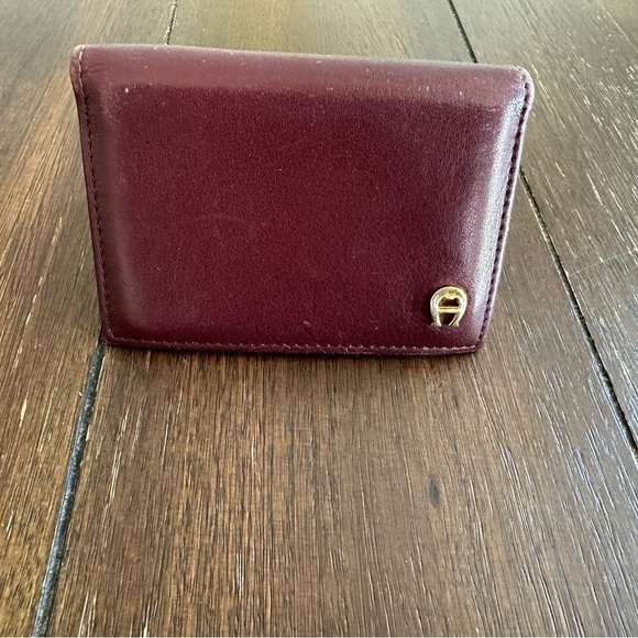Vintage Etienne Aigner bi fold wallet - Picture 7 of 12